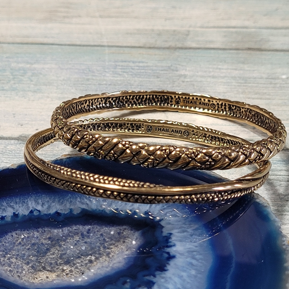 Thailand Elegant Gold Bracelent Set.